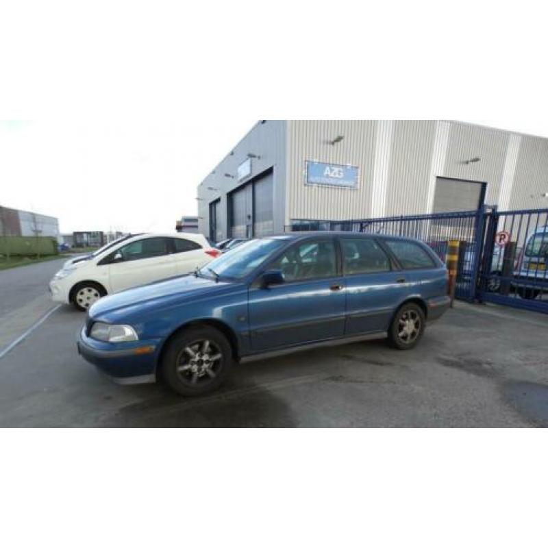 Volvo V40 1.8 Comfort / Automaat / Airco.