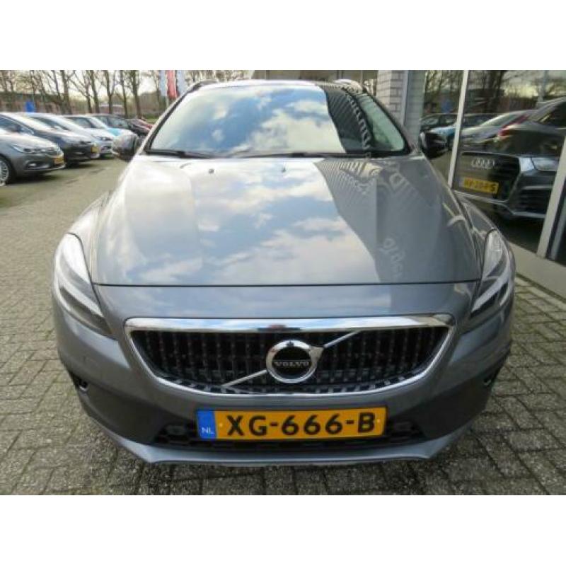 Volvo V40 Cross Country 1.5 T3 Automaat Polar+ Luxury Navi/1