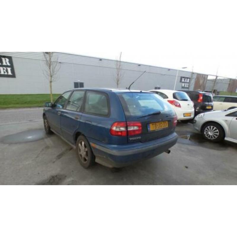 Volvo V40 1.8 Comfort / Automaat / Airco.