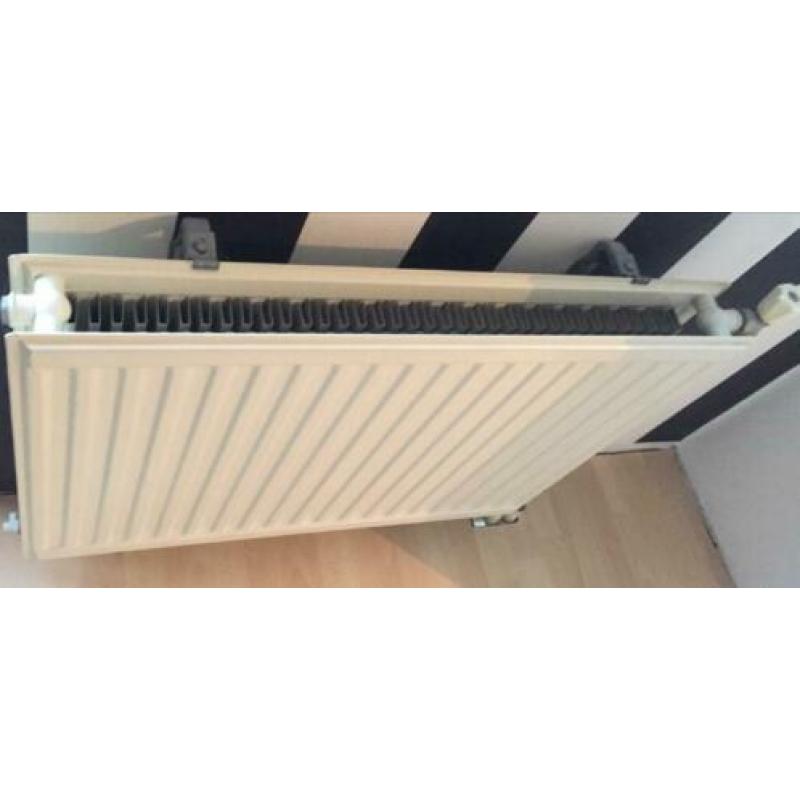 Te koop: Verwarmings Radiator (gebroken wit)