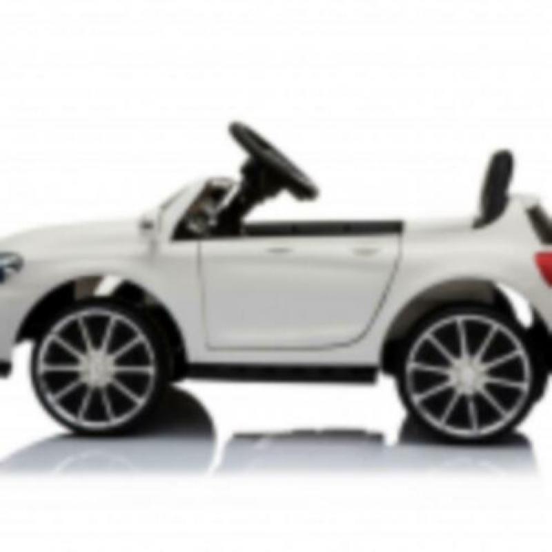 Mercedes GLA45 AMG 12 volt Kinderauto Speelgoedauto