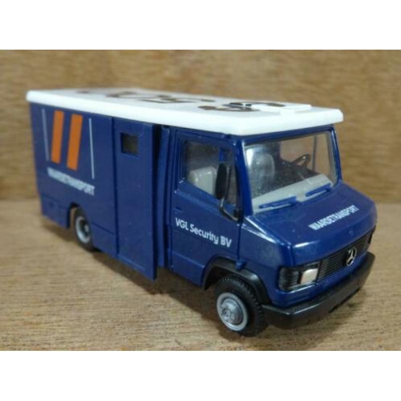 HERPA 1:87, MB VGL Security Waardetransport, Zie Foto`s