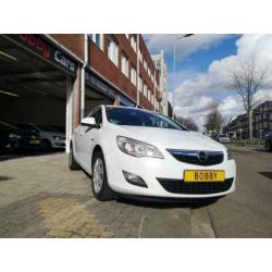 Opel Astra 1.4 Business + 1e Eigenaar / Airco / Nieuwe A.P.K