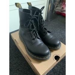 Dr Martens 1460 Pascal maat 38