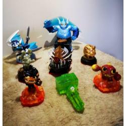 Skylanders Trap Team Nightmare Express, Gusto en mini's