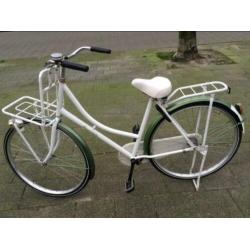 Omafiets met voorrek en mand,frame 53 cm 28,5 inch??