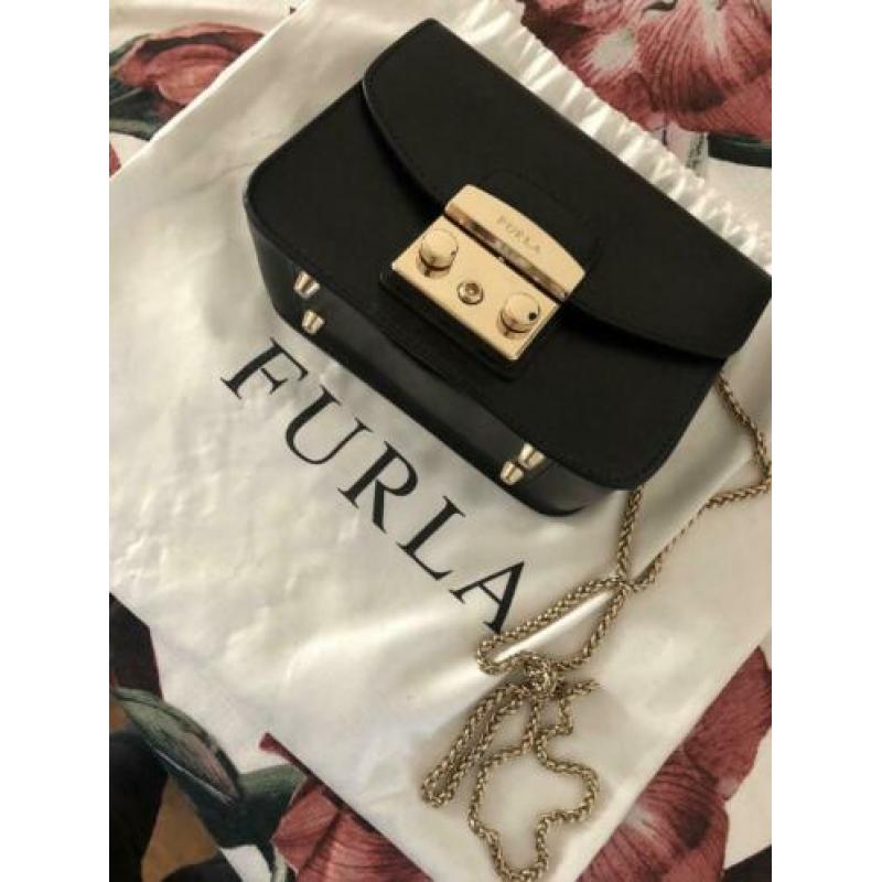 Furla zwart metropolis