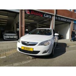 Opel Astra 1.4 Business + 1e Eigenaar / Airco / Nieuwe A.P.K