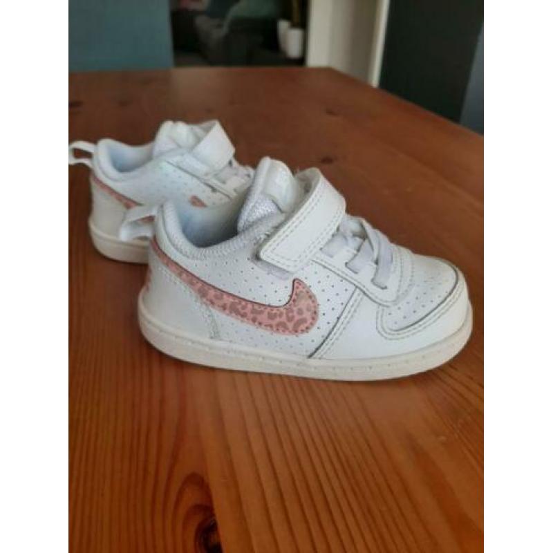 Nike sneakers (wit) maat 22