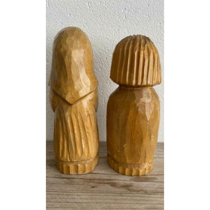 Houten beeldjes-sculptuur koppel man en vrouw vintage