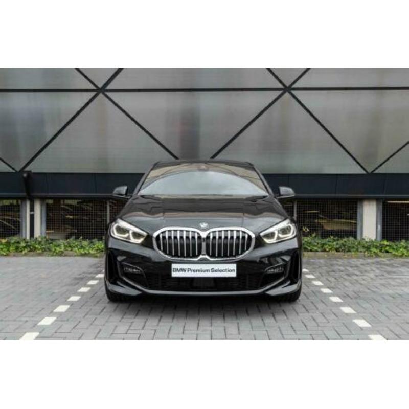 BMW 1 Serie 118i Executive Edition Model M Sport / HiFi / Ve