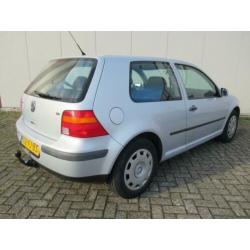 Volkswagen Golf 1.6 Comfortline