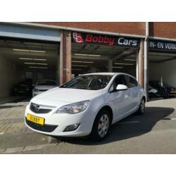 Opel Astra 1.4 Business + 1e Eigenaar / Airco / Nieuwe A.P.K