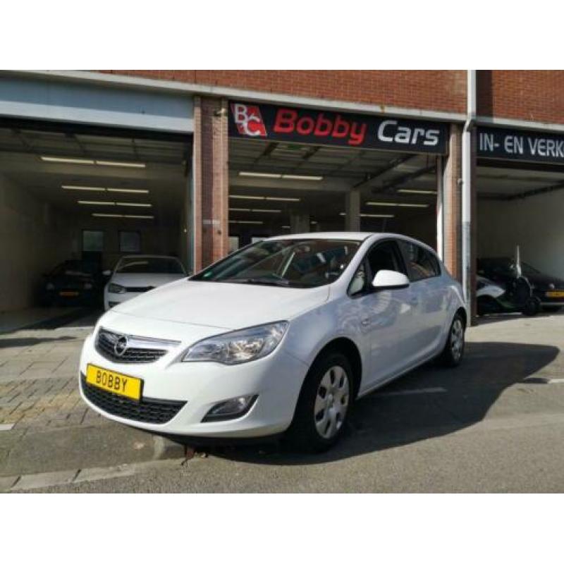 Opel Astra 1.4 Business + 1e Eigenaar / Airco / Nieuwe A.P.K