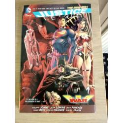 DC NEW 52: Justice League: Trinity War HC