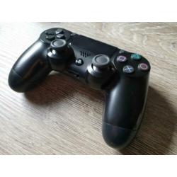 Playstation 4 controller, moet met kabel gebruikt worden