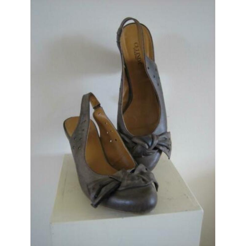 Prachtige taupe leren pumps met open hak CELINDA 39 Snazzeys