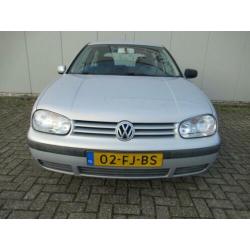 Volkswagen Golf 1.6 Comfortline