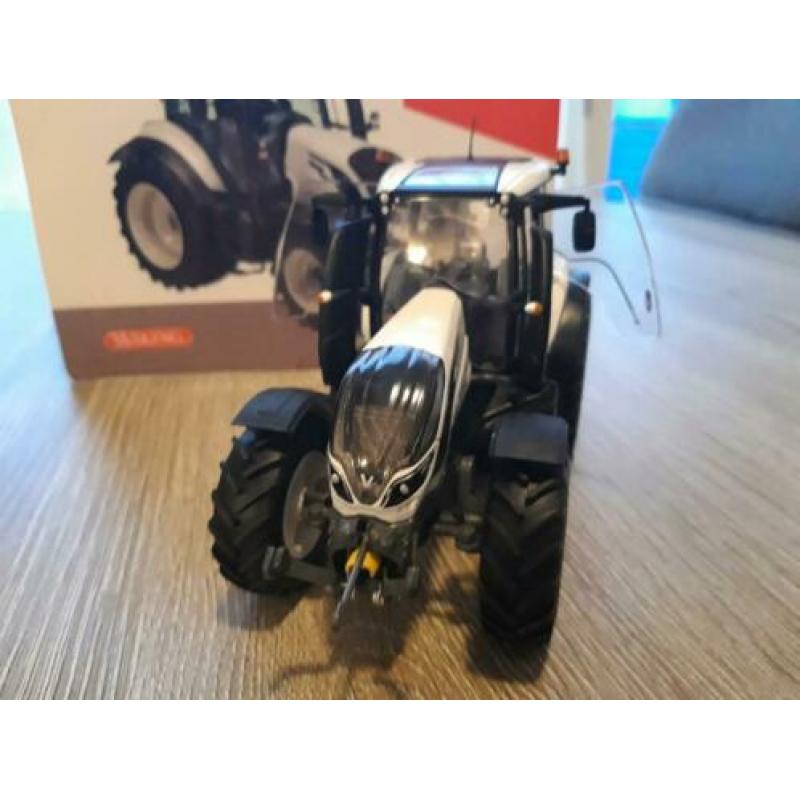 Valtra T234 Wit Wiking