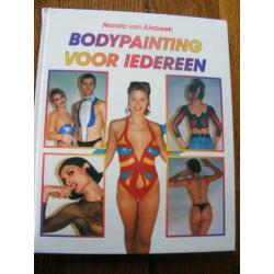 2 boeken over bodypaint. Nanda van Alebeek en Corps et decor