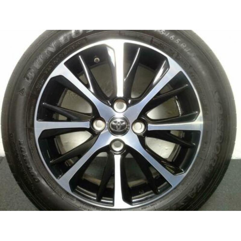 Toyota Yaris HYBRID 15 Inch Dunlop 175/65/R15 TPMS 7.5 MM