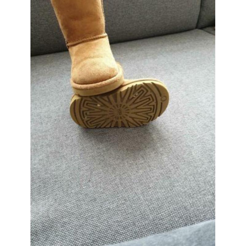 Uggs maat 22,5