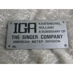 Metalen reclame bordje IGA the Singer Company / Kaatsheuvel