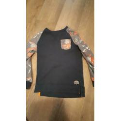 Jongens sweaters maat 134/140