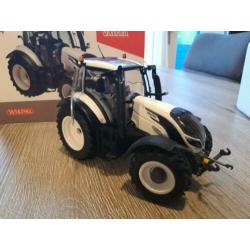 Valtra T234 Wit Wiking