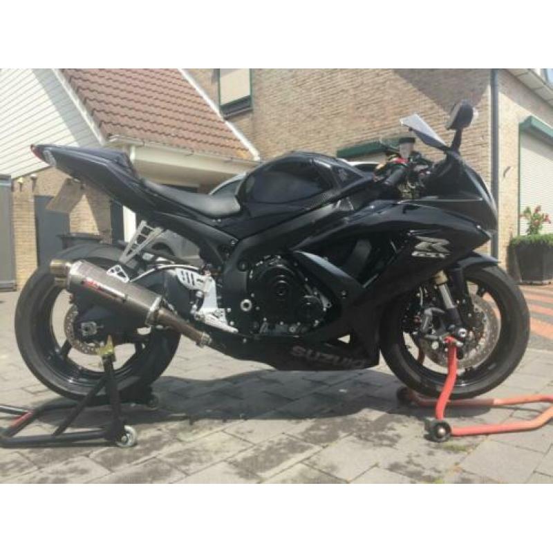 Suzuki GSX-R 600 K8 Yoshimura