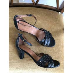 Manfield, zwart leren pumps met studs mt 37.