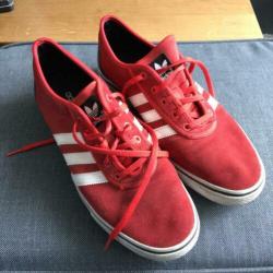 Adidas sneakers rood met zwart, maat 45