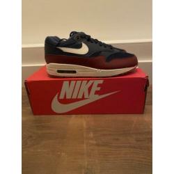 Nike airmax team red sail maat 41