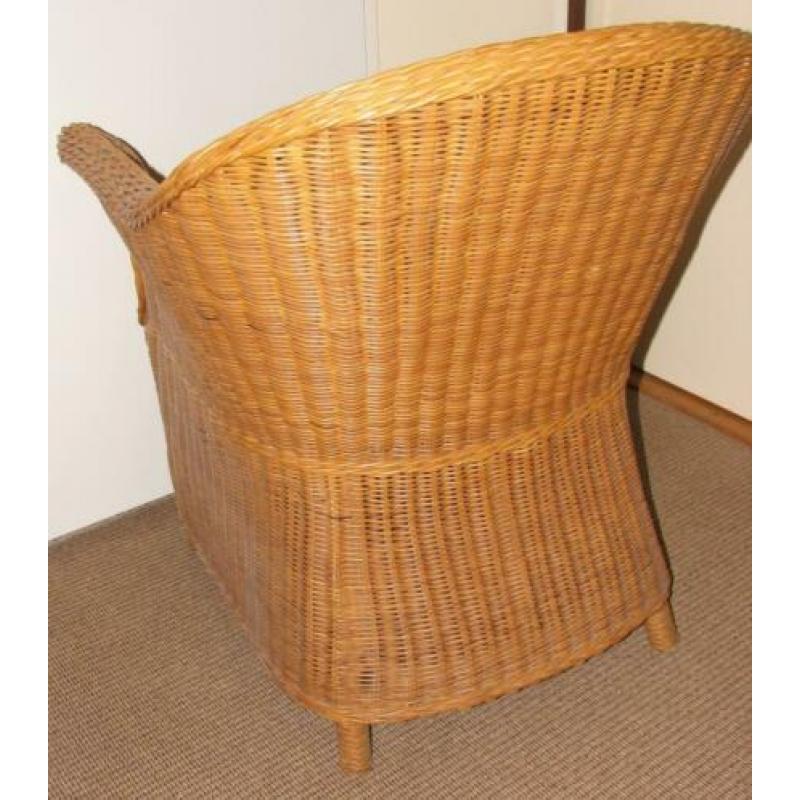 Twee comfortabele stoelen rieten/rotan fauteuils