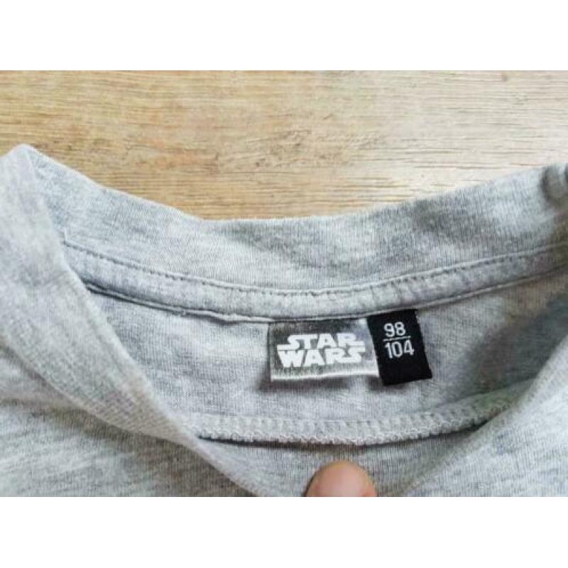 Leuke pyjama maat 98/104 Star Wars ZGAN