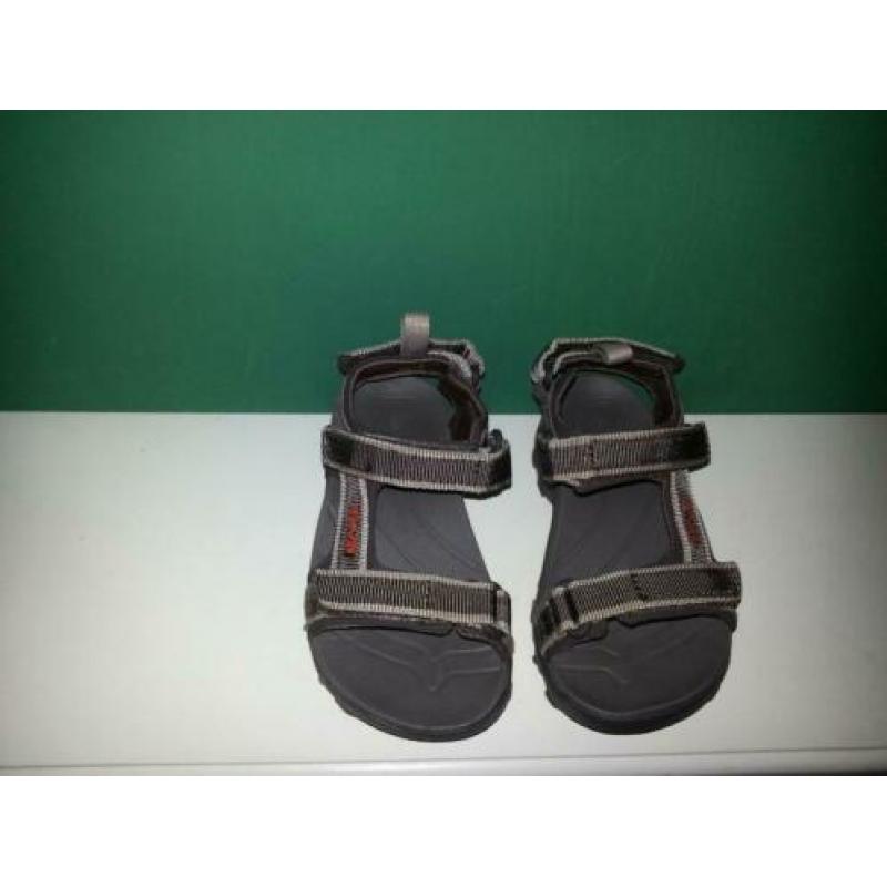 Teva Tanza sandalen bruin maat 25 (Nieuw)