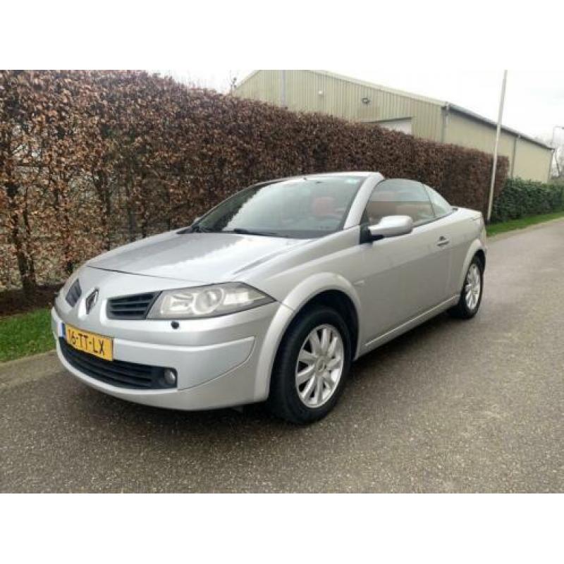 Renault Mégane Coupe cabriolet 1.9 dCi Tech Line PANORAMADAK