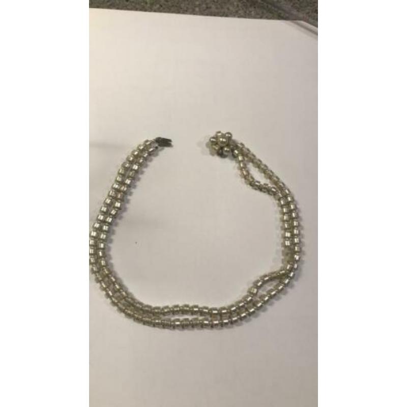 Parelketting vintage met mooi slot 45 cm lang