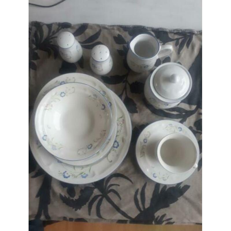 24 delig tafel servies