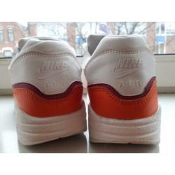 Nike Wmns Air Max 1 SE Overbranded White/White-Team Orange-