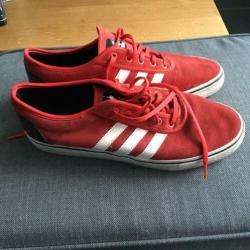 Adidas sneakers rood met zwart, maat 45