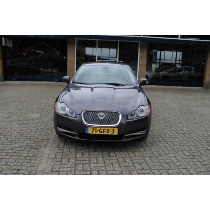 Jaguar XF 2.7D V6 Premium Luxury