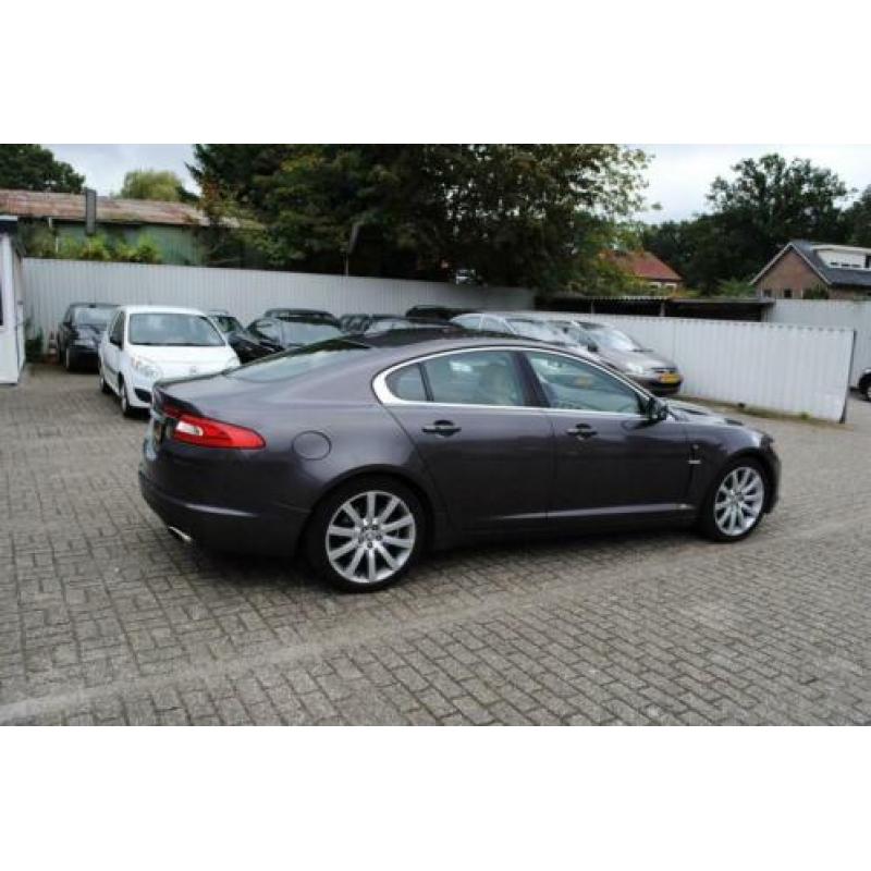 Jaguar XF 2.7D V6 Premium Luxury