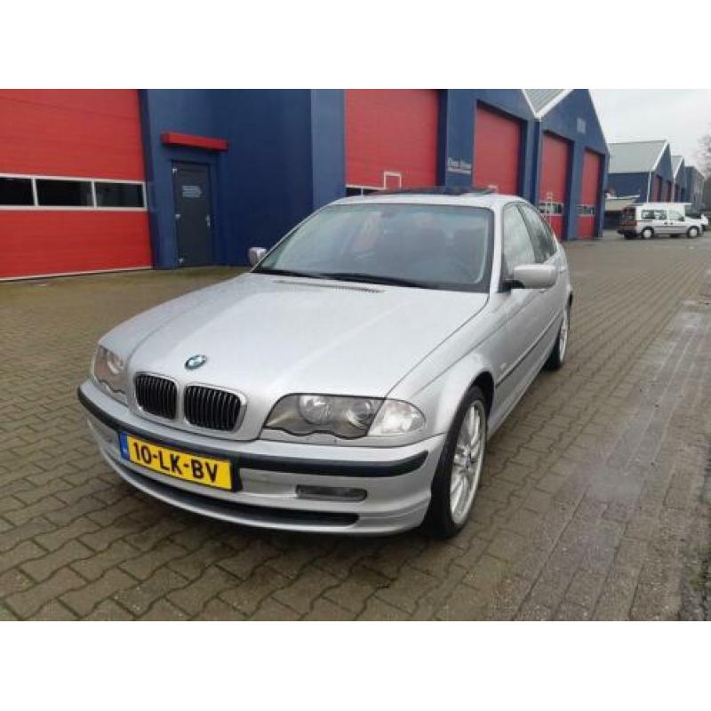 BMW 3-serie 330d Executive Super netjes