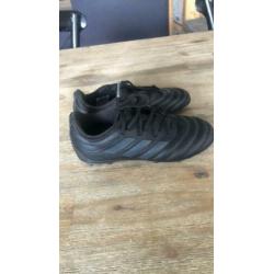 Voetbalschoenen maat32 Adidas