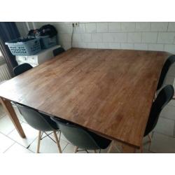 Supermooie grote teak houten tafel