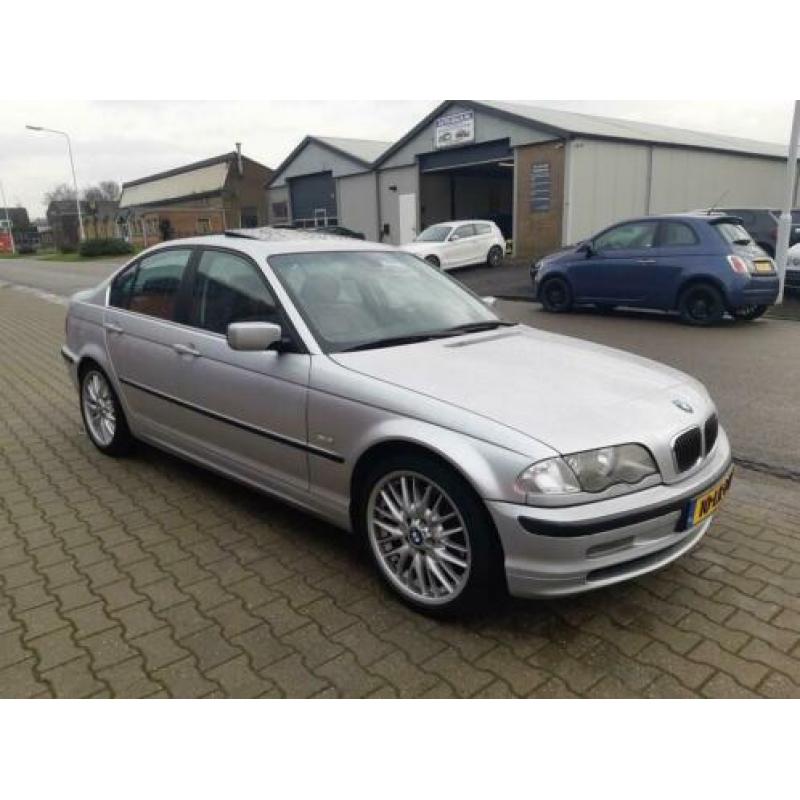 BMW 3-serie 330d Executive Super netjes