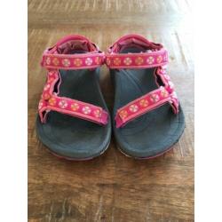 Teva slippers mt 26