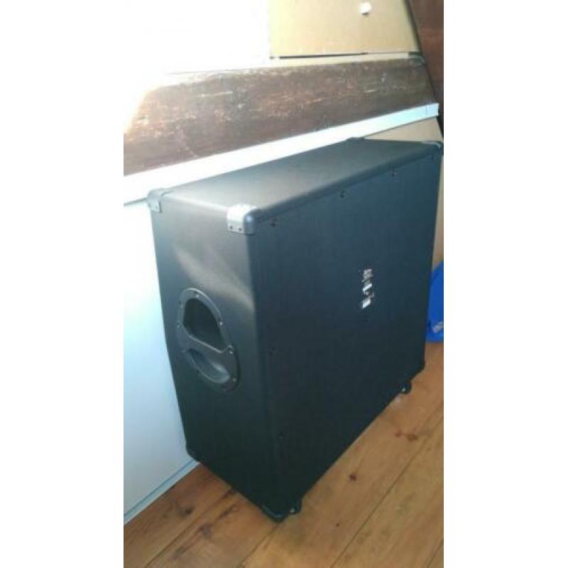 Kustom speaker cabinet voor versterker + leuk Bogner logo