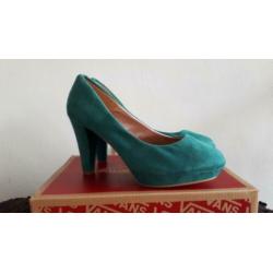 Pumps , zwart of groen maat 37